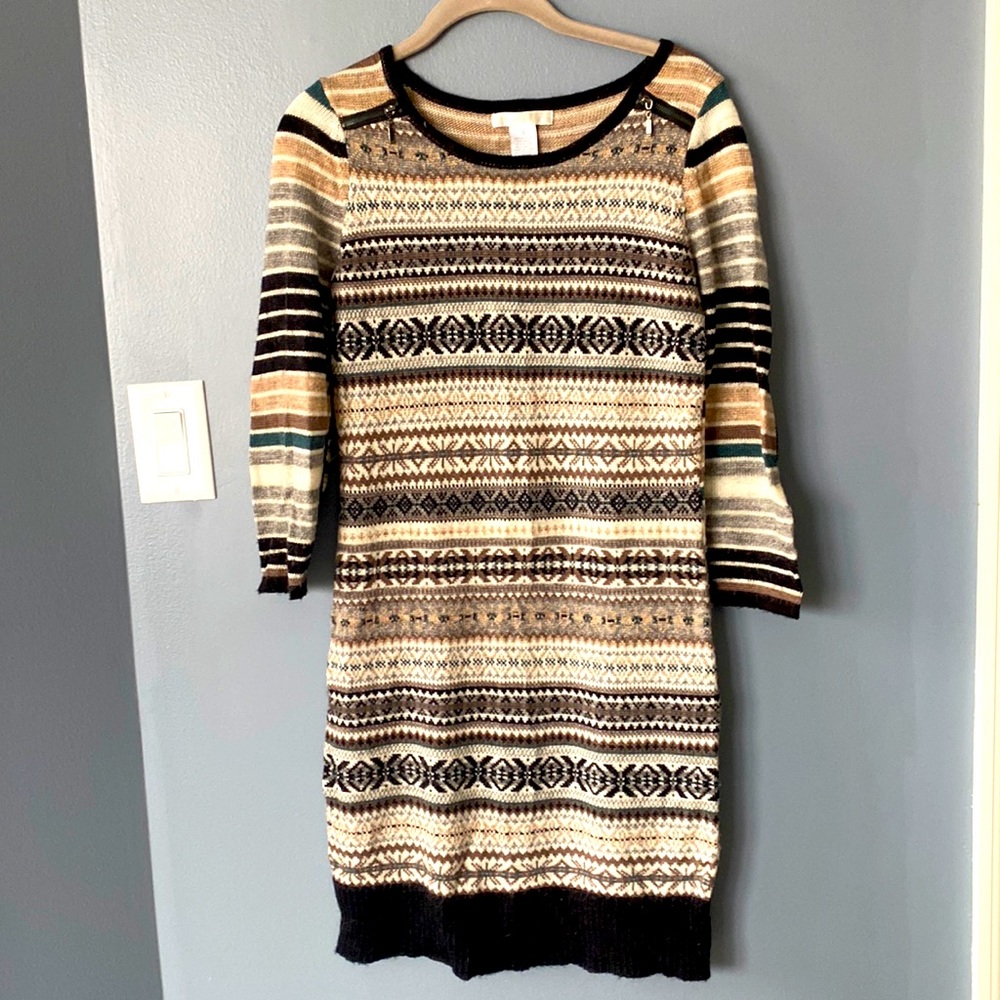 Women’s Design History Sweater Dres  size small.